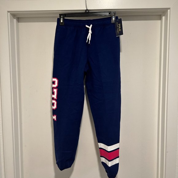 SHARING YOURS AND MINE LIVE SHOW - Picture 2 of 16